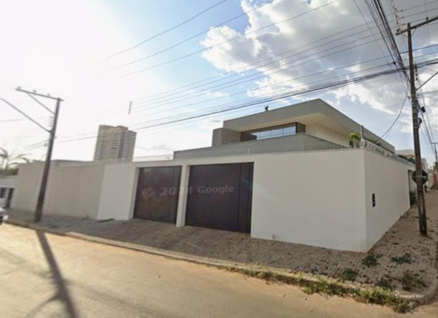 Casa em leilão em Araguaína - TO, bairro Jardim Santa Helena — Araguaína/TO – Jardim Santa Helena – Casa com 440m² Leilão Banco Inter