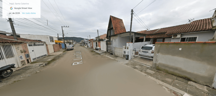 Foto 13 de 14: Casa em leilão em Itajaí - SC — Itajaí/SC – Espinheiros – Casa geminada com 50m² Leilão Banco Inter