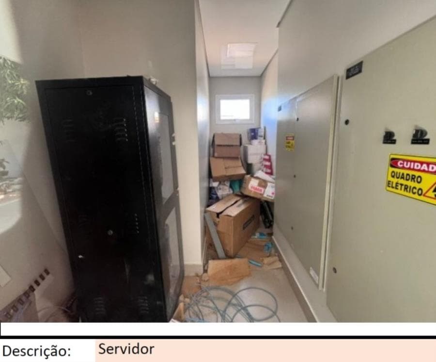 Foto 39 de 50: Casa em leilão em Nerópolis - GO, bairro Centro — Nerópolis/GO - Centro - Casa com 610m² Leilão Banco Inter