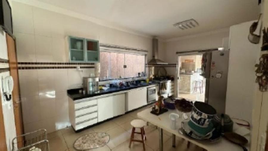 Foto 11 de 50: Casa em leilão em Uberaba - MG, bairro Santa Maria — Uberaba/MG – Vila Santa Maria – Casa  Resid. com 335m² Leilão Sicoob