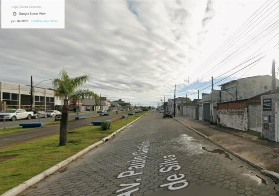 Foto 40 de 41: Casa em leilão em Itajaí - SC, bairro Santa Regina — Itajaí/SC – Espinheiros – Casa com 382m² Leilão Banco Inter