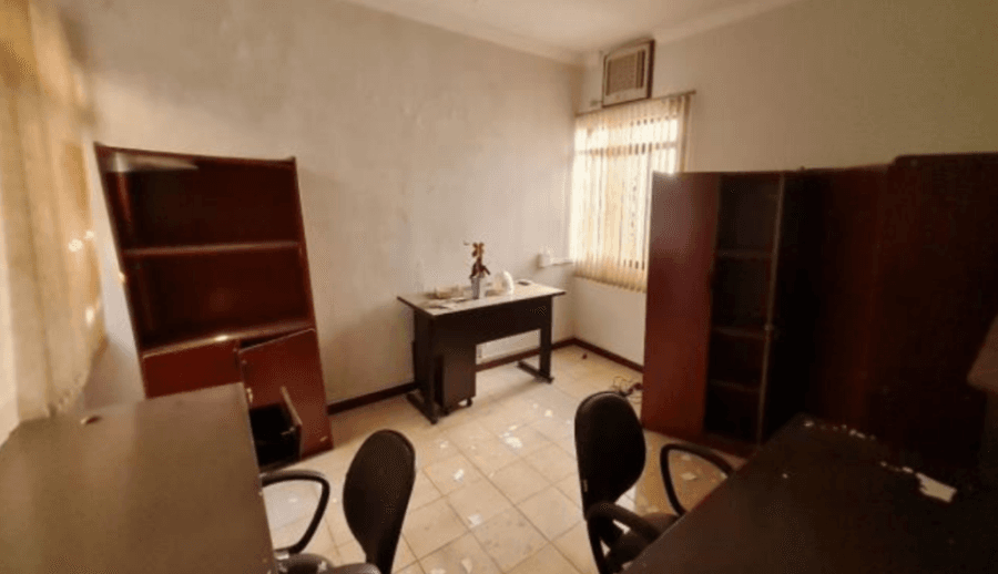 Foto 6 de 28: Comercial em leilão em Jacarezinho - PR — Jacarezinho/PR – Centro – Prédio Comercial com 131m² Leilão Banco Inter