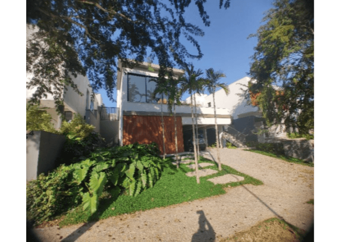 Casa em leilão em Campinas - SP — Campinas/SP - Alphaville Dom Pedro 3 – Casa com 364m² Leilão Banco Inter