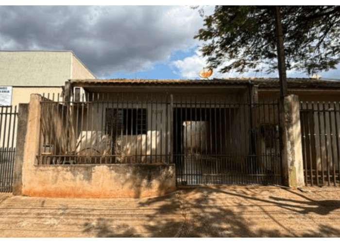 Foto 1 de 21: Terreno em leilão em Maringá - PR — Maringá/PR - Loteamento Grajaú - Casa com 98m² Leilão Banco Inter