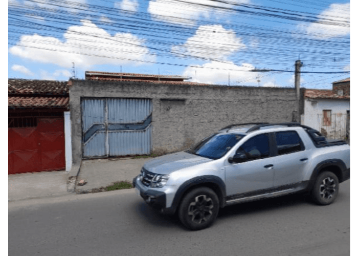 Casa em leilão em Feira De Santana - BA — Feira de Santana/BA - Campo Limpo - Casa com 102m² Leilão Caixa Econômica