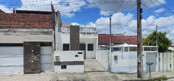 Casa em leilão em Campina Grande - PB — LEILÃO CAIXA Nº 0036-0225