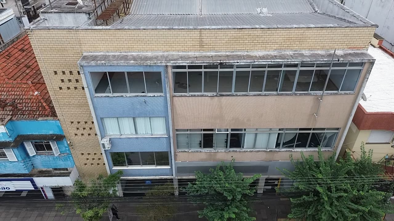 Foto 6 de 17: Comercial em leilão em Montenegro - RS, bairro Centro — ID74515 MONTENEGRO (RS)