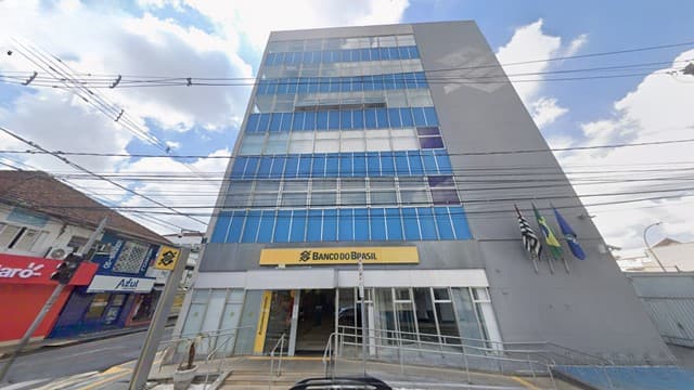 Foto 3 de 3: Comercial em leilão em Franca - SP, bairro Centro — ID74179 FRANCA (SP)