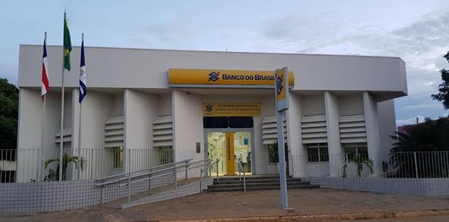 Foto 2 de 3: Comercial em leilão em Presidente Dutra - BA, bairro Centro — ID74900 PRESIDENTE DUTRA (BA)