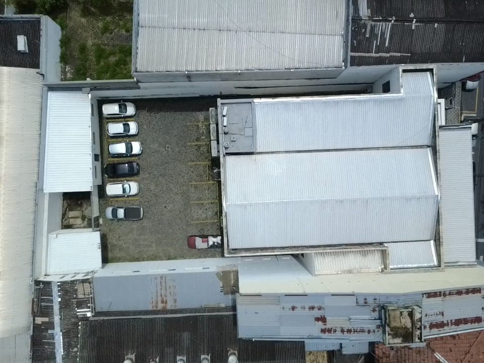 Foto 2 de 7: Comercial em leilão em Pindamonhangaba - SP, bairro Centro — ID74964 PINDAMONHANGABA (SP)