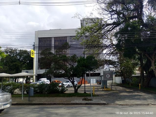 Foto 7 de 14: Comercial em leilão em Curitiba - PR, bairro Portão — ID75411 CURITIBA (PR) - Portão
