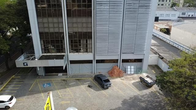 Foto 11 de 14: Comercial em leilão em Curitiba - PR, bairro Portão — ID75411 CURITIBA (PR) - Portão
