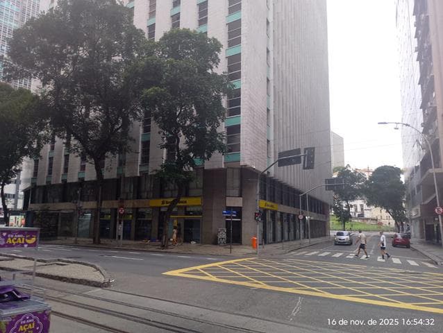 Foto 6 de 8: Comercial em leilão em Rio De Janeiro - RJ, bairro Centro — ID76268 RIO DE JANEIRO (RJ) - Avenida Rio Branco