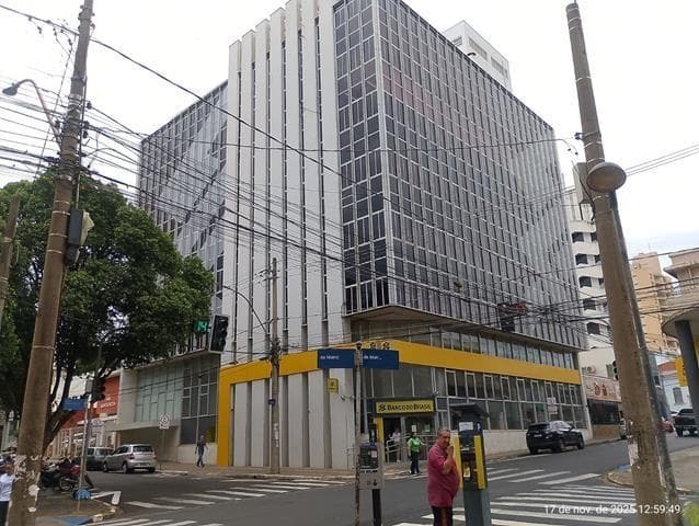 Foto 3 de 11: Comercial em leilão em Araraquara - SP, bairro Centro — ID72888 ARARAQUARA (SP)