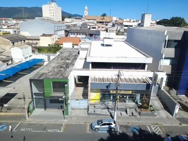 Foto 5 de 10: Comercial em leilão em Atibaia - SP, bairro Centro — ID74646 ATIBAIA (SP) - Praça Aprigio de Toledo