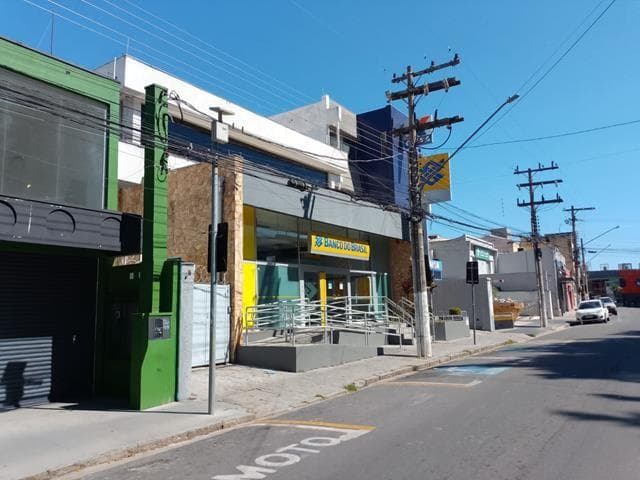Foto 6 de 10: Comercial em leilão em Atibaia - SP, bairro Centro — ID74646 ATIBAIA (SP) - Praça Aprigio de Toledo