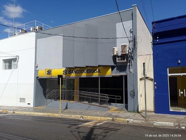 Foto 6 de 6: Comercial em leilão em Lins - SP, bairro Centro — ID79490 LINS (SP) Descrição legal: Imóvel Urbano: Prédio Comercial situado na Rua Luiz Gama, 459, Centro, Lins, (SP). Melhor descrito na Matrícula 27.605 do CRI de Lins, (SP). a) Do imóvel adquirido n