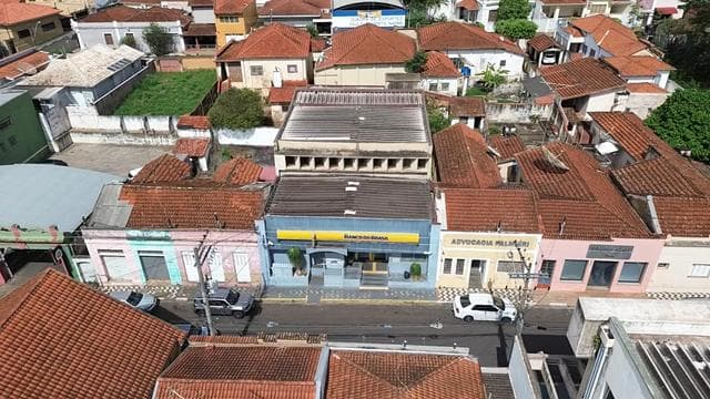 Foto 6 de 10: Comercial em leilão em São Simão - SP — ID2961 SÃO SIMÃO UF (SP) Descrição legal: Imóvel Urbano: Prédio Comercial, situado na Rua Deodoro da Fonseca 1001, São Simão (SP). Melhor descrito na Matrícula do 136 do CRI de São Simão (SP). a) Do i