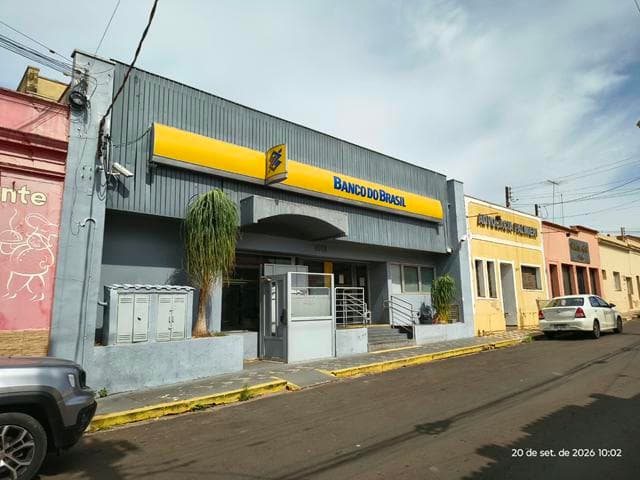 Foto 10 de 10: Comercial em leilão em São Simão - SP — ID2961 SÃO SIMÃO UF (SP) Descrição legal: Imóvel Urbano: Prédio Comercial, situado na Rua Deodoro da Fonseca 1001, São Simão (SP). Melhor descrito na Matrícula do 136 do CRI de São Simão (SP). a) Do i