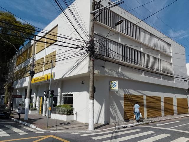 Foto 1 de 13: Comercial em leilão em Taubaté - SP, bairro Centro — ID79239 TAUBATÉ (SP) Descrição legal: Imóvel Urbano: Prédio Comercial, situado na Rua Bispo Rodovalho, 4/8, Centro, Taubaté (SP). Melhor descrito na Matrícula 69929 do CRI de Taubaté (SP). a) Do imóve
