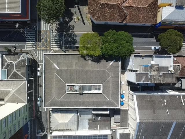 Foto 6 de 13: Comercial em leilão em Taubaté - SP, bairro Centro — ID79239 TAUBATÉ (SP) Descrição legal: Imóvel Urbano: Prédio Comercial, situado na Rua Bispo Rodovalho, 4/8, Centro, Taubaté (SP). Melhor descrito na Matrícula 69929 do CRI de Taubaté (SP). a) Do imóve
