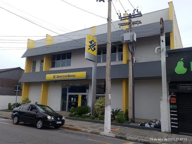 Foto 7 de 8: Comercial em leilão em Vinhedo - SP, bairro Centro — ID75881 VINHEDO (SP) Descrição legal: Imóvel Urbano: Prédio Comercial, situado na Rua Nove de Julho, 385, Centro, Vinhedo (SP). Melhor descrito na Matrícula 20175 do CRI de Vinhedo (SP). a) Do imóvel