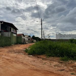 Foto 1 de 2: Terreno em leilão em Jussara - GO, bairro Jardim Petrópolis — ID462 JUSSARA (GO) Descrição legal: Imóvel urbano, Parte ideal de 1/11 do lote nº 17, quadra nº 10, do loteamento denominado Jardim Petrópolis, situado na Rua Lírios, município de Jussara - GO. Melhor