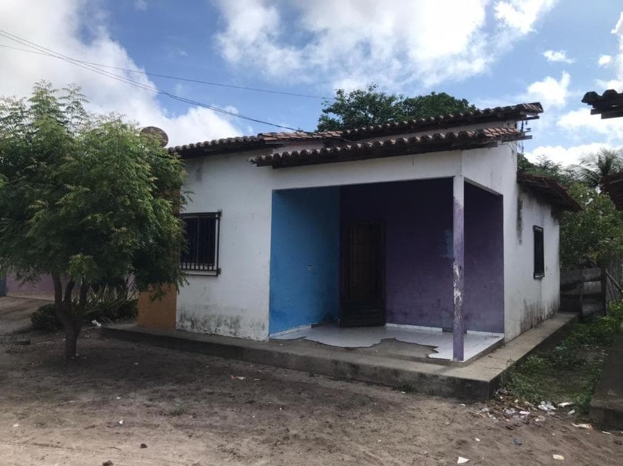 Foto 1 de 3: Casa em leilão em Monção - MA, bairro Centro — ID90737 MONÇÃO (MA) Descrição legal: Imóvel Urbano Residencial, situado na Rua Presidente Vargas, nº 05, Lote 05, Centro, município de Monção - MA. Melhor descrito na matrícula nº 2441 do Ofício Único