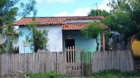Foto 1 de 3: Casa em leilão em Monção - MA, bairro Centro — ID91357 MONÇÃO (MA) Descrição legal: Imóvel Urbano Residencial, Casa situada na Rua Presidente Vargas, nº 02, Lote 02, Centro, Município de Monção - MA. Melhor descrito na matrícula nº 2438 do Cartóri