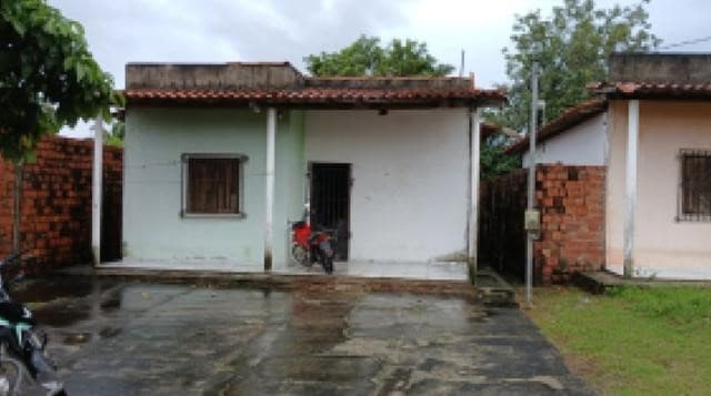 Foto 1 de 2: Casa em leilão em Santa Luzia Do Paruá - MA, bairro Lacerda — ID98613 SANTA LUZIA DO PARUÁ (MA) Descrição legal: Imóvel Urbano Residencial, Casa situada na Avenida Jacinto Eudivan Lacerda, nº 792, Bairro Lacerda, Município de Santa Luzia do Paruá - MA. Melhor de