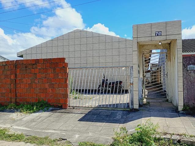 Foto 1 de 3: Casa em leilão em Santa Rita - PB, bairro Prive Aeroporto — ID94343 SANTA RITA (PB) Descrição legal: Imóvel Urbano Residencial, Casa ?A?, situada na Rua Projetada, nº 70, Lote 35, Quadra 10, Loteamento Prive Aeroporto, Município Santa Rita - PB. Melhor descrit