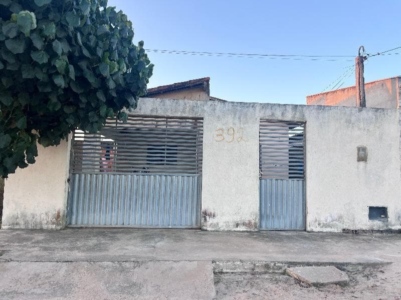 Foto 1 de 3: Casa em leilão em Jaçanã - RN, bairro São José — ID97632 JAÇANÃ (RN) Descrição legal: Imóvel Urbano Residencial, situado na Rua José Pereira da Silva, nº 392, Bairro São José, município de Jaçanã - RN. Melhor descrito na matrícula nº 788 do Cartório