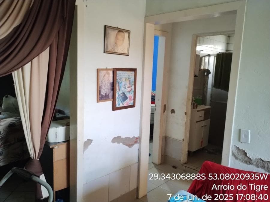 Foto 3 de 3: Casa em leilão em Arroio Do Tigre - RS, bairro São Francisco — ID91142 ARROIO DO TIGRE (RS) Descrição legal: Imóvel Urbano Residencial, situado na Rua Balduíno Gustavo Klein, nº 89, município de Arroio do Tigre - RS. Melhor descrito na matrícula nº 4826 do Serviç