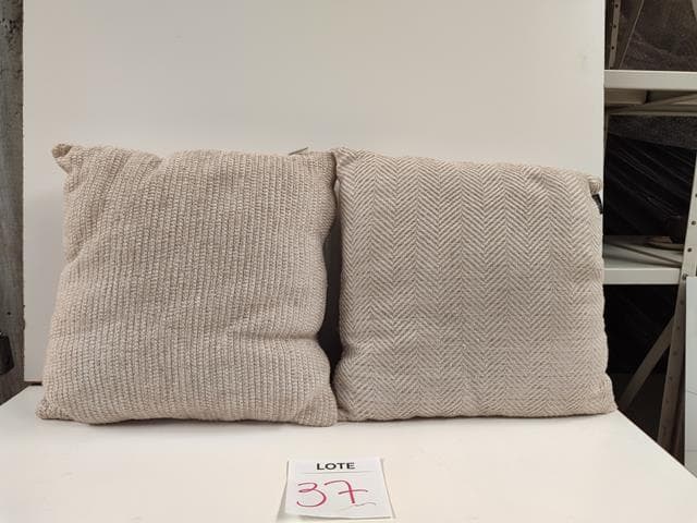 Apartamento em leilão em São Paulo - SP — BENS DE APARTAMENTO DECORADO LEILÃO VIVAZ DEPÓSITO VILA ANASTÁCIO (REF.21)