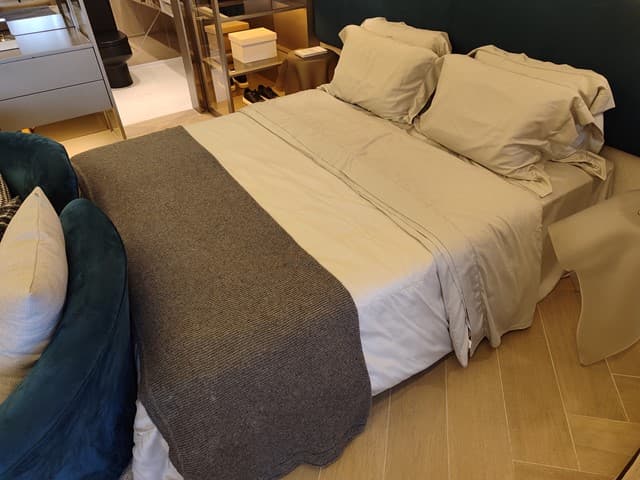 Apartamento em leilão em São Paulo - SP — BENS DE APARTAMENTO DECORADO LEILÃO CYRELA ON THE SKY BELA CINTRA (REF.35)