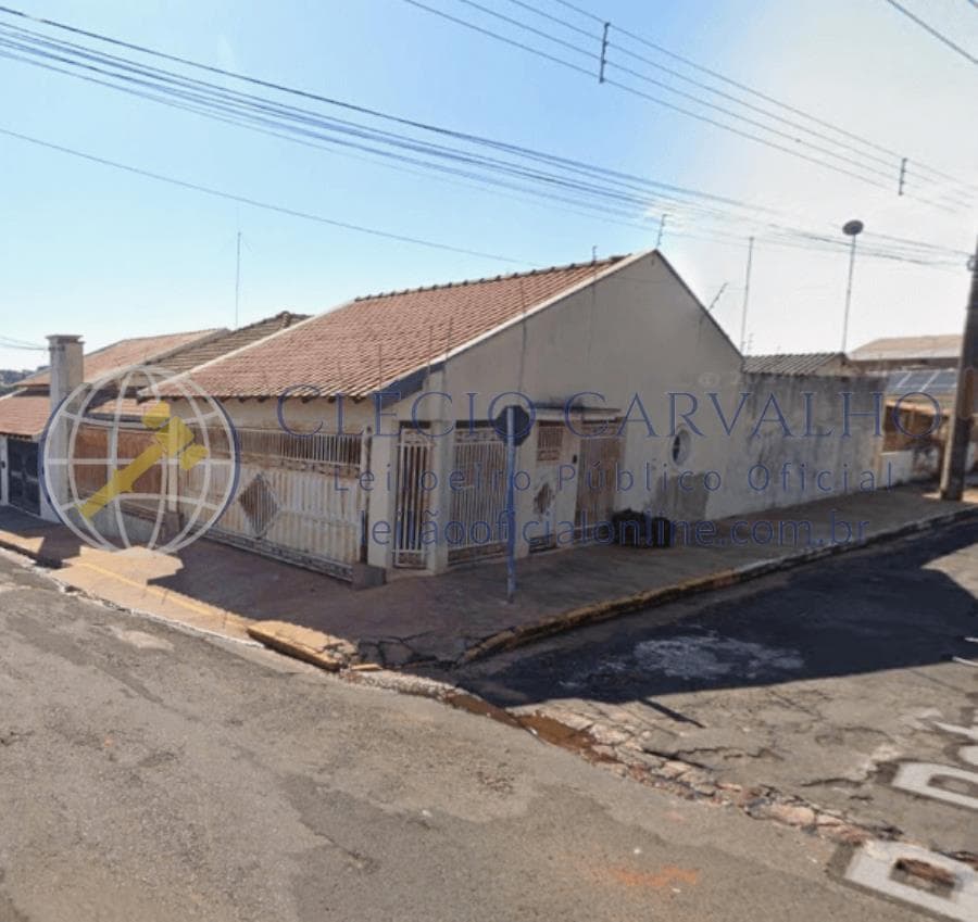 Casa em leilão em Bastos - SP, bairro Centro — Casa 187m²- Bastos SP Casa 187m²