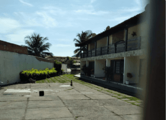 Casa em leilão em Cabo Frio - RJ — IMÓVEL: CASA 01 - LOCALIZADA NO CONDOMÍNIO RESIDENCIAL NAVEGANTES - SITUADO NA AV. DOS PESCADORES Nº 18 - OGIVA - CABO FRIO/RJ