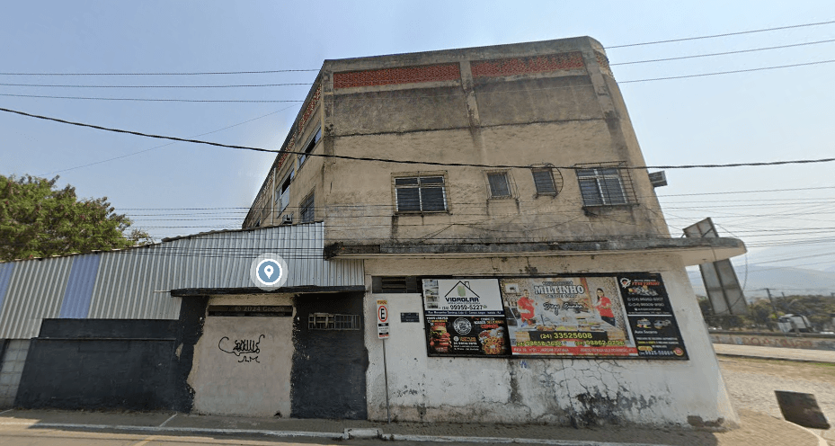 Foto 6 de 11: Comercial em leilão em Itatiaia - RJ — IMÓVEL COMERCIAL EM ITATIAIA - TERRENO COM ÁREA APROXIMADA DE 1.000m², com frente para faixa de domínio da RODOVIA PRESIDENTE DUTRA - um prédio com 03 andares