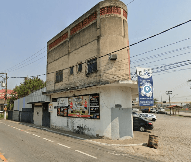 Foto 10 de 11: Comercial em leilão em Itatiaia - RJ — IMÓVEL COMERCIAL EM ITATIAIA - TERRENO COM ÁREA APROXIMADA DE 1.000m², com frente para faixa de domínio da RODOVIA PRESIDENTE DUTRA - um prédio com 03 andares