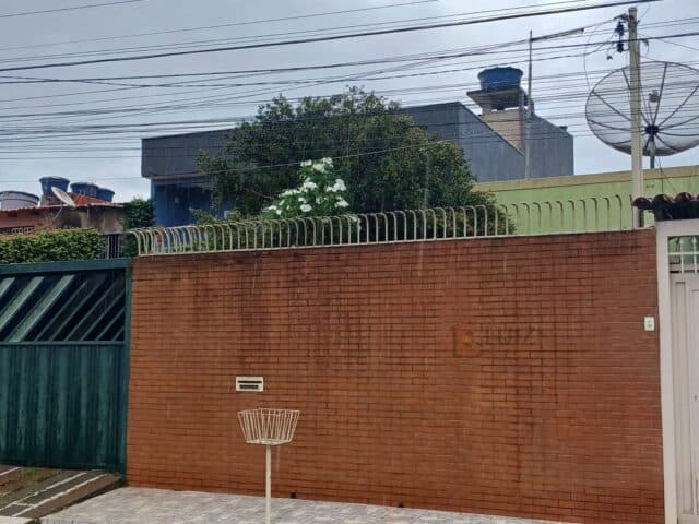 Foto 3 de 6: Casa em leilão em Gama - DF — IMÓVEL, LOTE 101, QD 05, SETOR LESTE RESIDENCIAL - GAMA/DF.