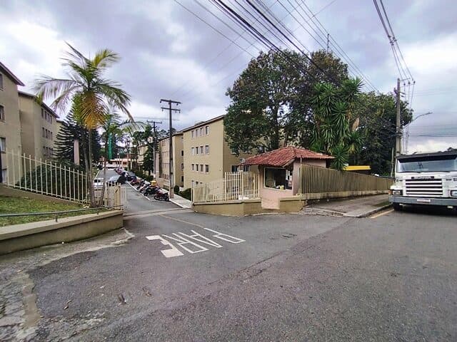 Foto 5 de 10: Apartamento em leilão em Curitiba - PR, bairro Pequeno Cotolengo — APARTAMENTO NO 21 DO TIPO CT-AP-3-54, SITO NO 29 PAVIMENTO DO BLOCO 07 DO CONJUNTO RESIDENCIAL BARIGUI