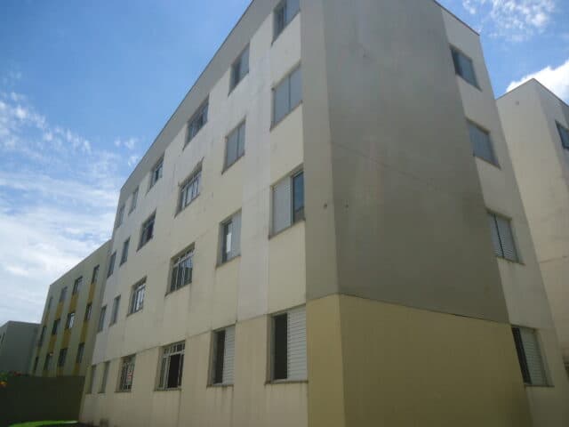 Foto 1 de 6: Apartamento em leilão em Londrina - PR, bairro Jardim Shangri-lá — APARTAMENTO N°403, TIPO B-2, DO BLOCO G, SITUADO NO 3° PAVIMENTO SUPERIOR DO CONJUNTO RESIDENCIAL SOLAR DOS TUCANOS