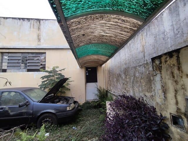 Foto 9 de 10: Terreno em leilão em Curitiba - PR — IMOVEL: LOTE DE TERRENO SOB NO 17, QUADRA NO 43 DA PLANTA FANNY NO 1, MEDINDO 12,00M. DE FRENTE PARA A RUA OMILIO MONTEI