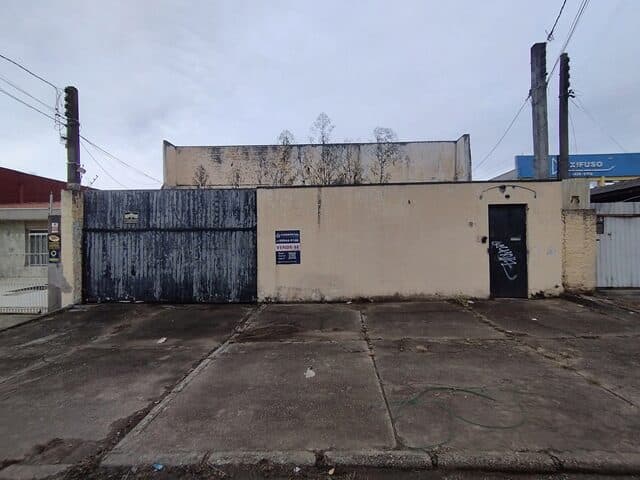 Foto 2 de 10: Terreno em leilão em Curitiba - PR — IMOVEL: LOTE DE TERRENO SOB NO 17, QUADRA NO 43 DA PLANTA FANNY NO 1, MEDINDO 12,00M. DE FRENTE PARA A RUA OMILIO MONTEI