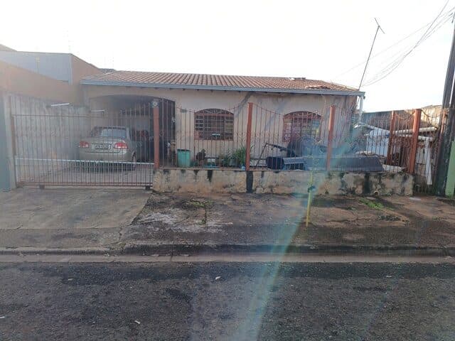 Foto 3 de 5: Terreno em leilão em Londrina - PR — LOTE DE TERRAS SOB Nº 27, DA QUADRA Nº 02, COM ÁREA DE 254,19M² - RUA LUIZ GONZAGA LOPES, 126