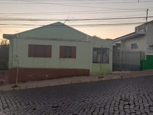 Foto 6 de 6: Terreno em leilão em Tomazina - PR — UM LOTE DE TERRENO, SITO NESTA CIDADE, MEDINDO DOZE METROS DE FRENTE PARA A RUA MAJOR TOMAZ