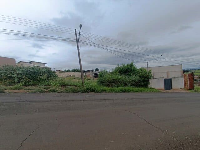 Foto 9 de 9: Terreno em leilão em Cornélio Procópio - PR, bairro Jardim Bandeirantes — LOTE NUMERO 14, DA QUADRA 234, COM A AREA DE 454,20 METROS QUADRADOS, DO JARDIM BANDEIRANTES, CORNELIO PROCOPIO/PR