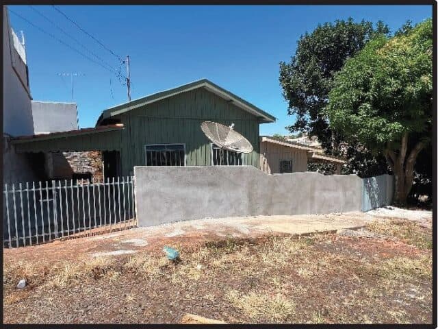 Foto 1 de 9: Terreno em leilão em Assaí - PR, bairro Centro — IMOVEL - DATA DE TERRAS SOB NO 1-B DA QUADRA A-8 (A-OITO), SITUADO NO PERIMETRO URBANO, CENTRO, ASSAI/PR, COM A