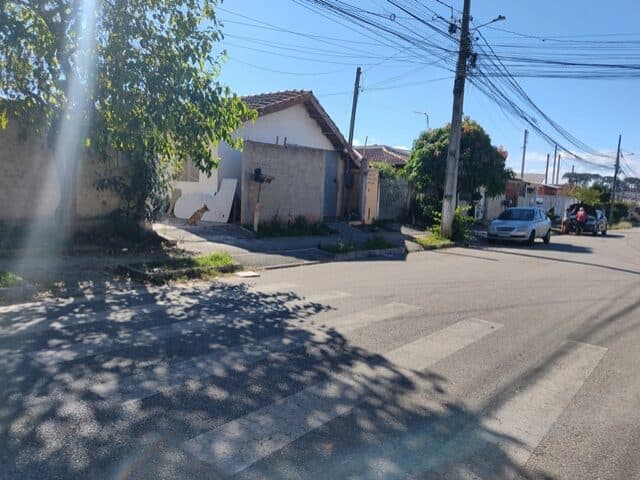 Foto 2 de 10: Terreno em leilão em Fazenda Rio Grande - PR, bairro Santa Terezinha — IMÓVEL EM FAZENDA RIO GRANDE -  RUA NOSSA SENHORA DAS GRAÇAS, 1763, SANTA TEREZINHA