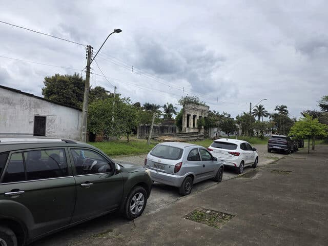 Foto 2 de 10: Casa em leilão em Paranaguá - PR — IMÓVEL COM 705M2 NA AVENIDA GABRIEL DE LARA, PARANAGUÁ/PR